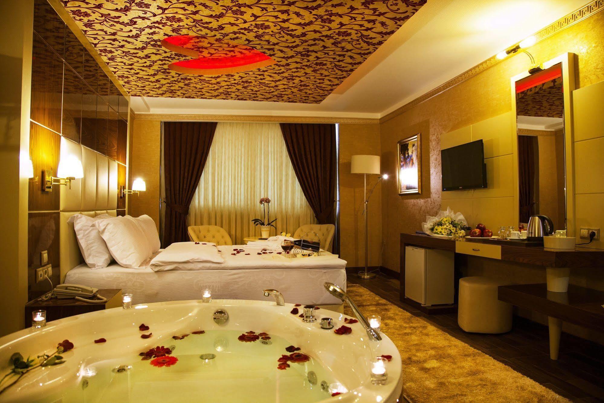 Cukurova Erten Hotel Adana Esterno foto