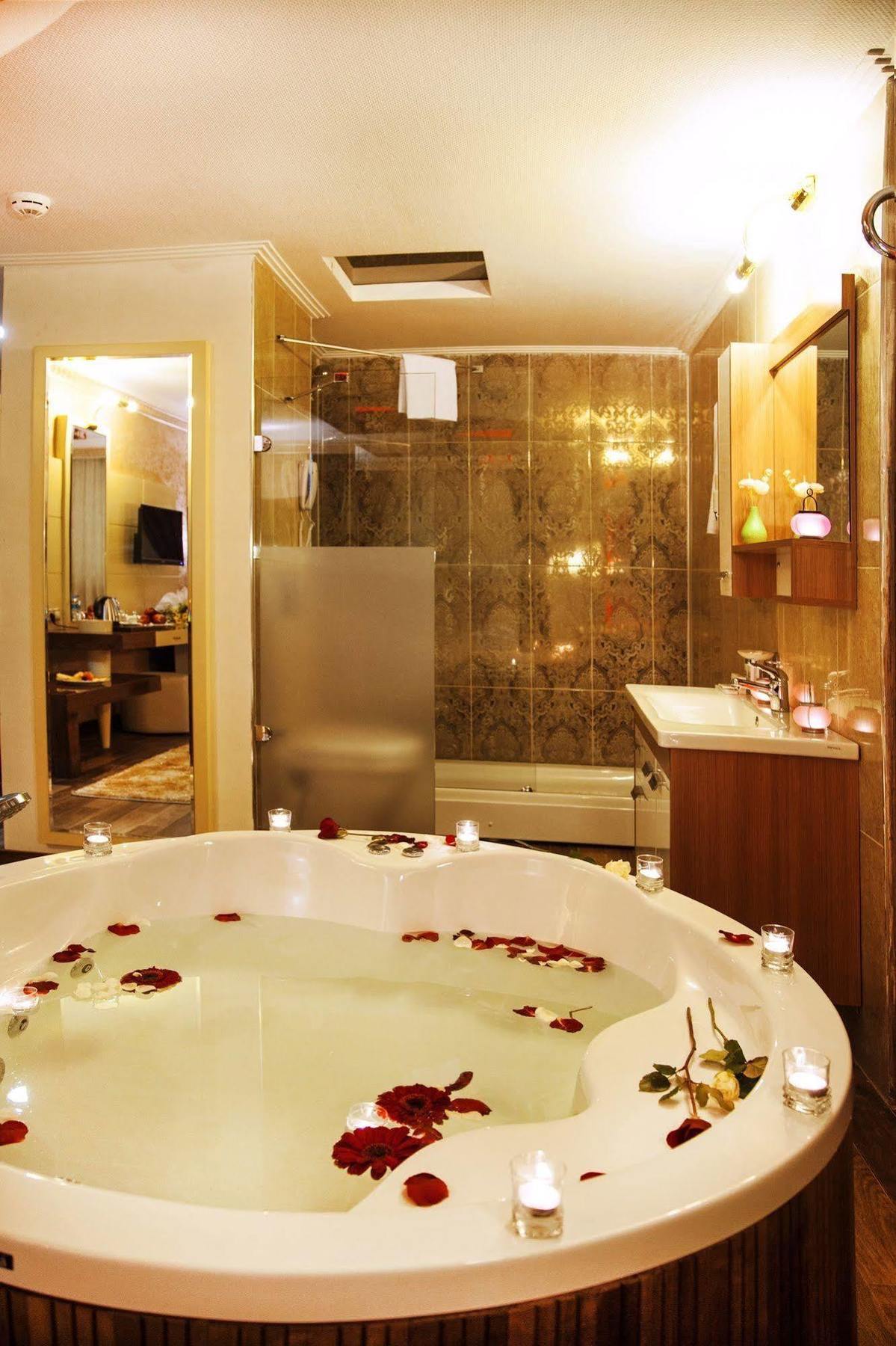 Cukurova Erten Hotel Adana Esterno foto